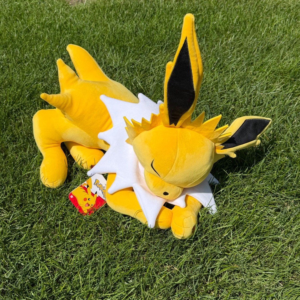 Pokemon Jolteon Sleeping Plush 18 Inch Jazwares Electric Eeveelution NWT PKW4142